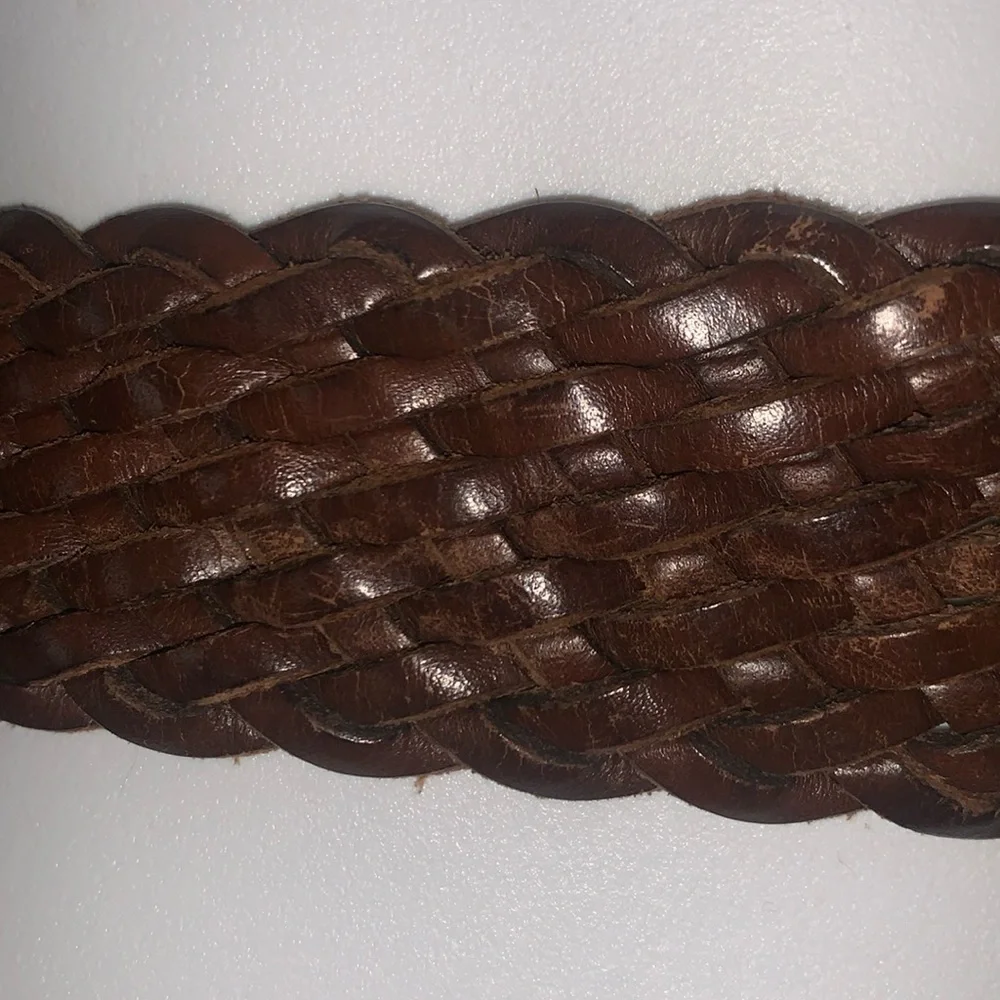 DKNY leather belt, S,Hand-hammered brass monogramed buckle, Brown, woven. Euc
